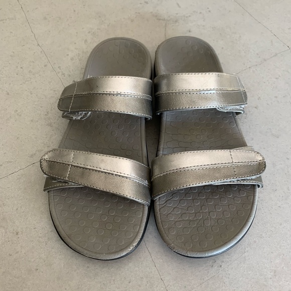 Vionic Silver Camila Sandal Orthopedic Summer Fall Metallic Retro Comfort - Picture 2 of 9
